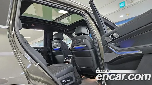 BMW X7 2026 thumb 8