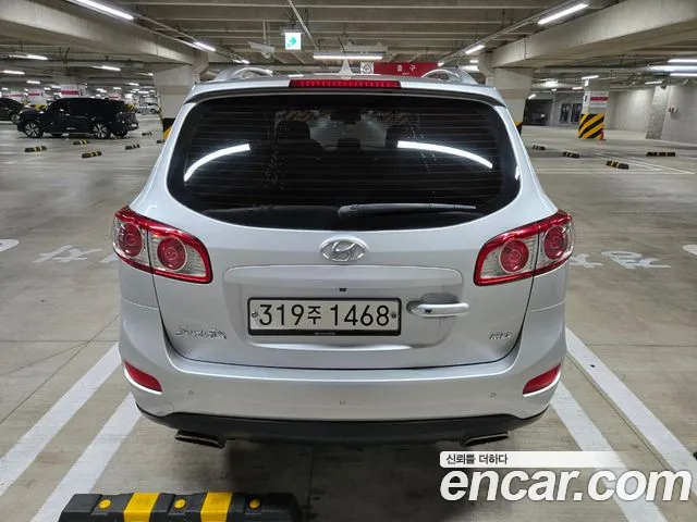 Hyundai Санта Фе 2010 thumb 10