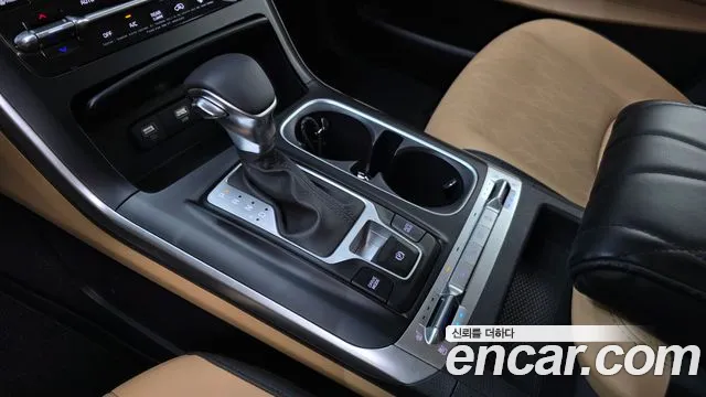 Kia Carnival 2022 thumb 5