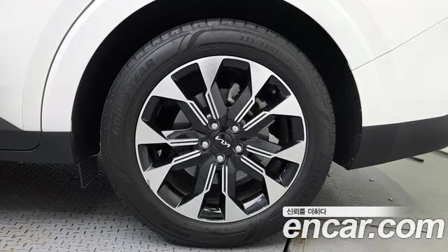 Kia Carnival 2022 thumb 3