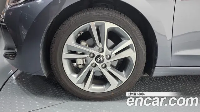 Hyundai AD 2018 thumb 8