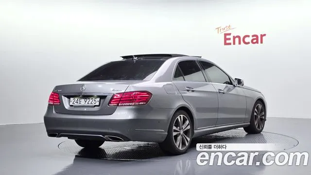 Mercedes-Benz E-Class 2015 thumb 5
