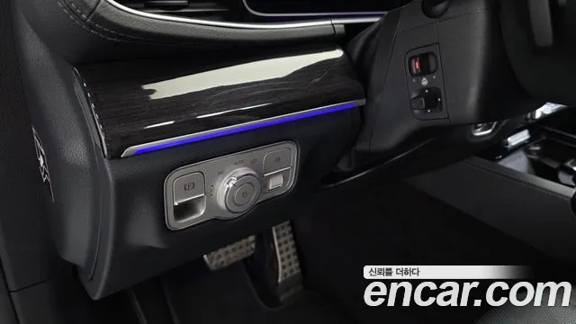 Mercedes-Benz E-Класс 2023 thumb 11
