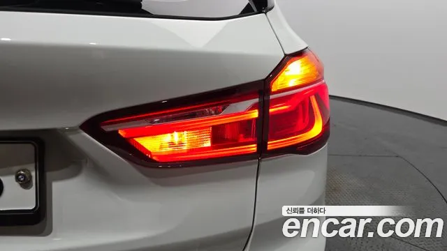 BMW X1 2018 thumb 8