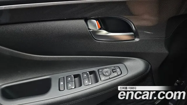 Hyundai Santa Fe 2022 thumb 12