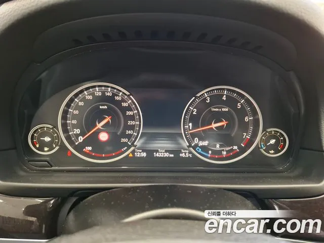 BMW 5 серии 2014 thumb 7