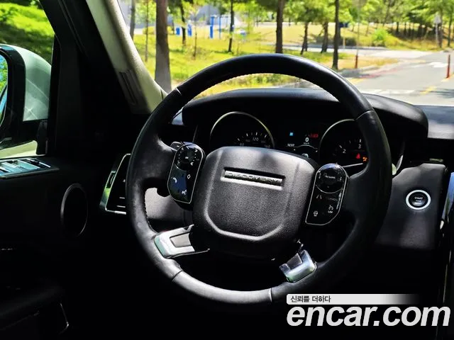 Land Rover Discovery 2019 thumb 5