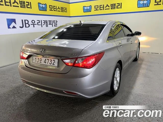 Hyundai Sonata 2011 thumb 8