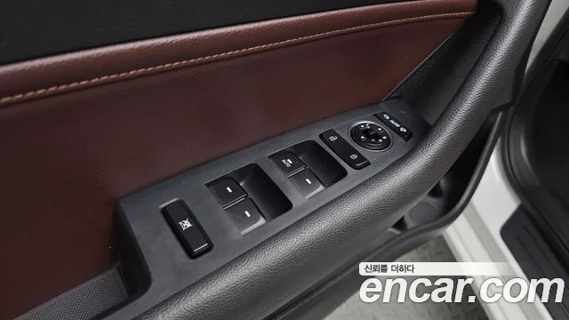Hyundai LF 2016 thumb 12
