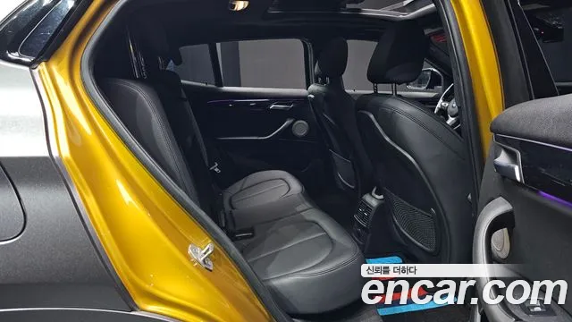 BMW X2 2018 thumb 10