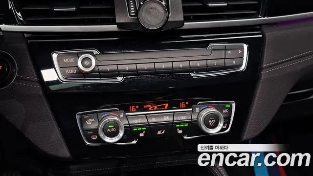 BMW X2 2018 thumb 4