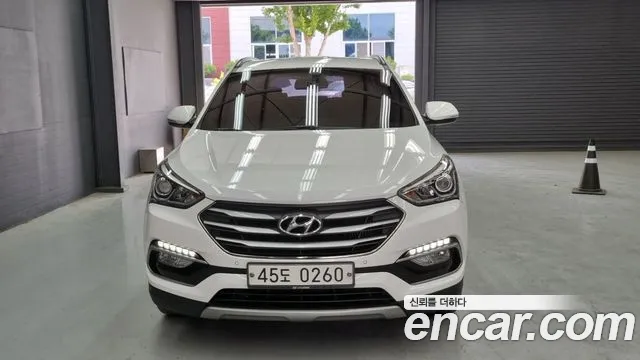 Hyundai Santa Fe 2016 thumb 3