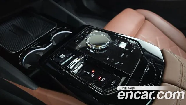 BMW 5 серии 2025 thumb 11