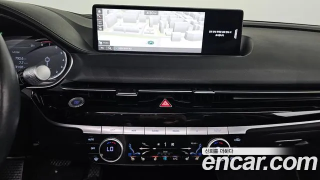 Genesis G80 2020 thumb 4