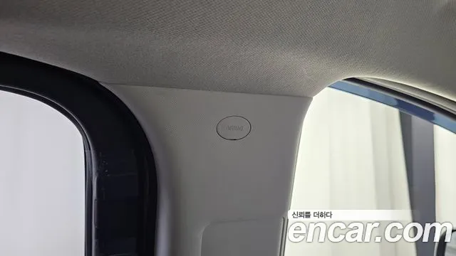 Hyundai Staria 2022 thumb 10