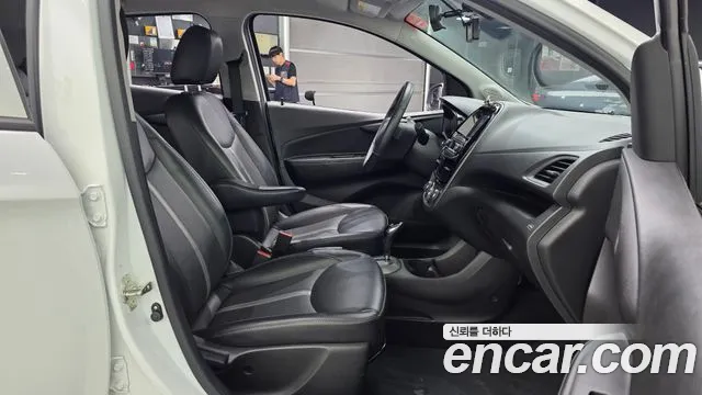 Chevrolet Spark 2019 thumb 10