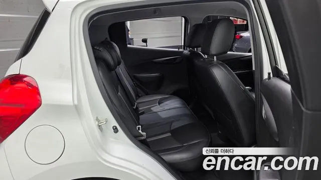 Chevrolet Spark 2019 thumb 2