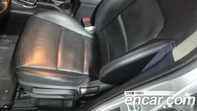 Kia Carens 2013 thumb 7