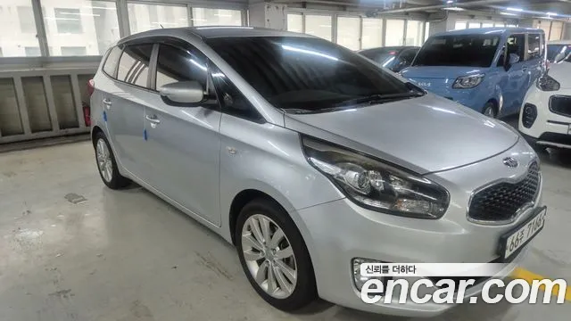 Kia Carens 2013 thumb 5