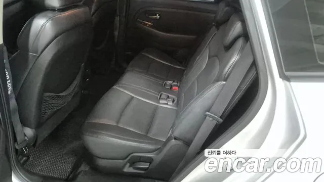 Kia Carens 2013 thumb 10