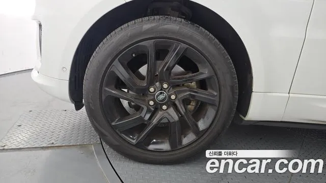 Land Rover Range Rover Sport 2019 thumb 7