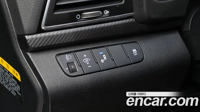 Hyundai AD 2017 thumb 6