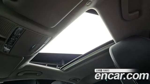 Mercedes-Benz E-Class 2019 thumb 7