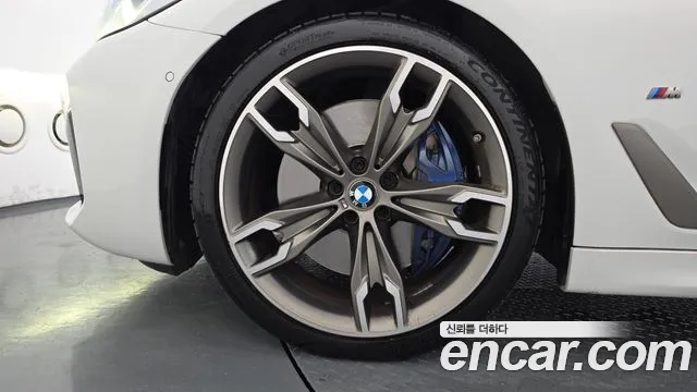 BMW 5 серии 2020 thumb 6