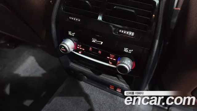 BMW 5 серии 2020 thumb 4