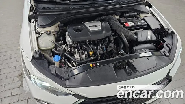 Hyundai Avante 2016 thumb 8