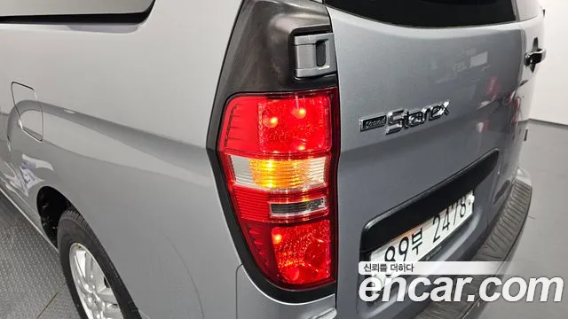 Hyundai Starex 2018 thumb 10