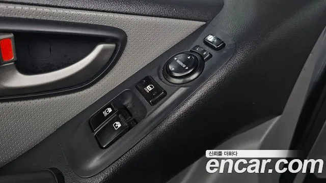Hyundai Starex 2018 thumb 11