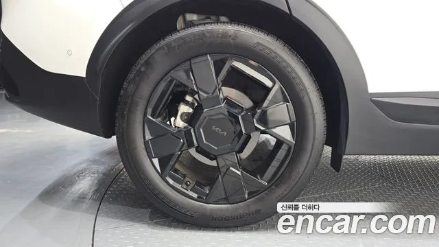 Kia Sportage 2025 thumb 5