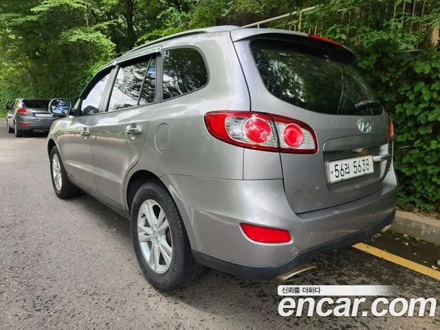Hyundai Санта Фе 2011 thumb 2