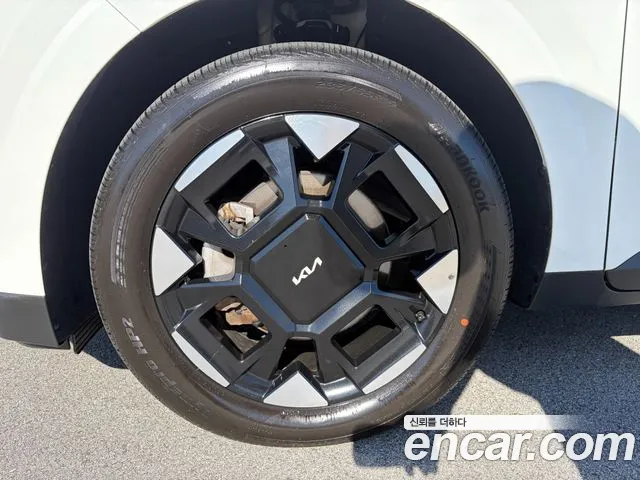 Kia Carnival 2024 thumb 7