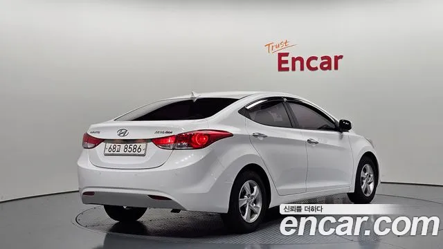 Hyundai Avante 2011 thumb 3