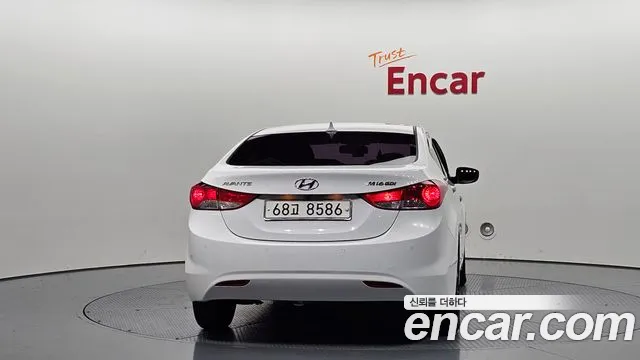 Hyundai Avante 2011 thumb 6