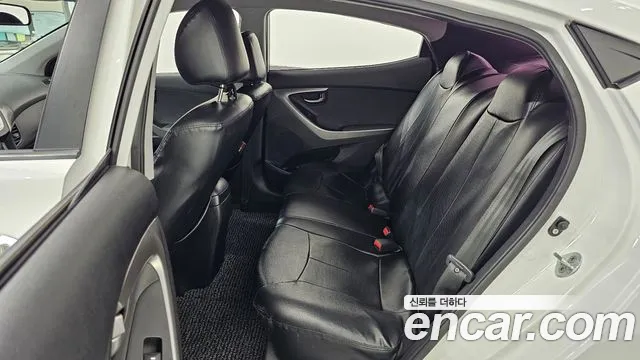 Hyundai Avante 2011 thumb 8