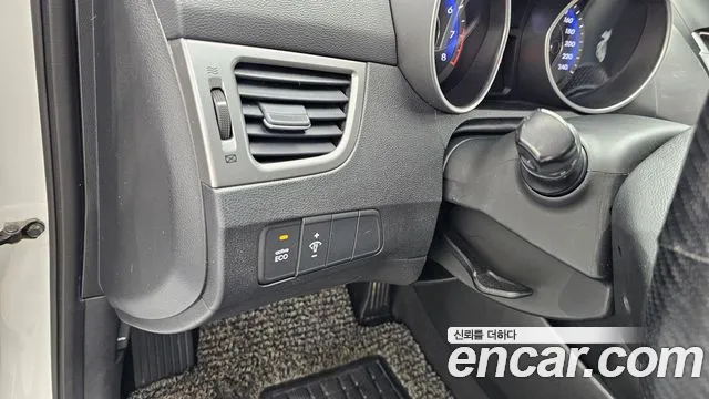 Hyundai Avante 2011 thumb 9