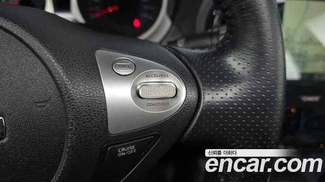 Nissan Juke 2014 thumb 10
