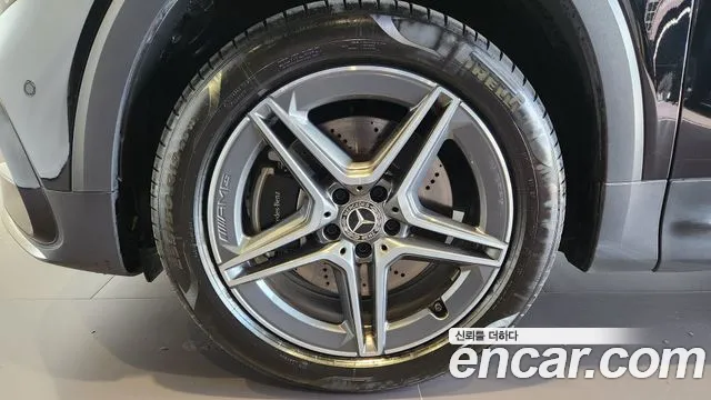 Mercedes-Benz GLB 2025 thumb 11