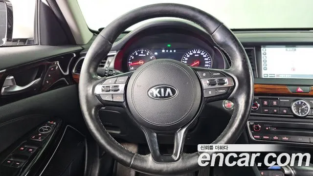 Kia K7 2017 thumb 3