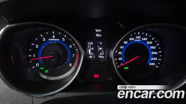 Hyundai Avante 2015 thumb 6