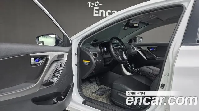 Hyundai Avante 2015 thumb 7