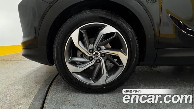 KGM Korando 2019 thumb 8
