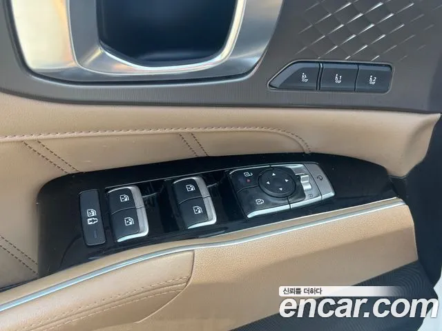 Kia Sorento 2023 thumb 10