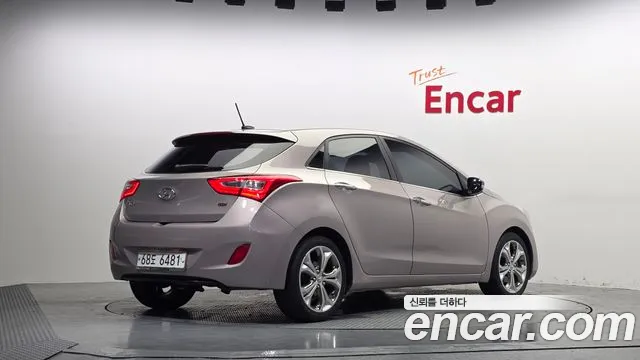 Hyundai i30 2012 thumb 4