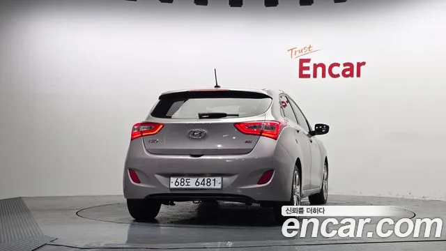 Hyundai i30 2012 thumb 9