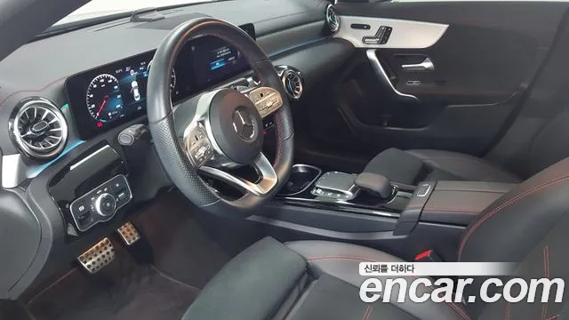 Mercedes-Benz A-Класс 2023 thumb 2