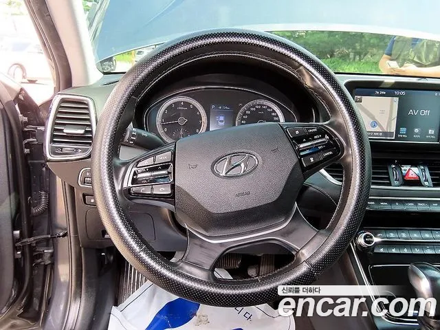 Hyundai Grandeur 2017 thumb 2